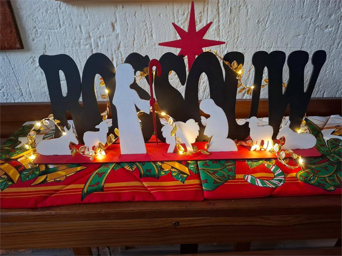 Festive family-name décor